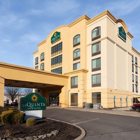 La Quinta By Wyndham Garden City Exterior photo